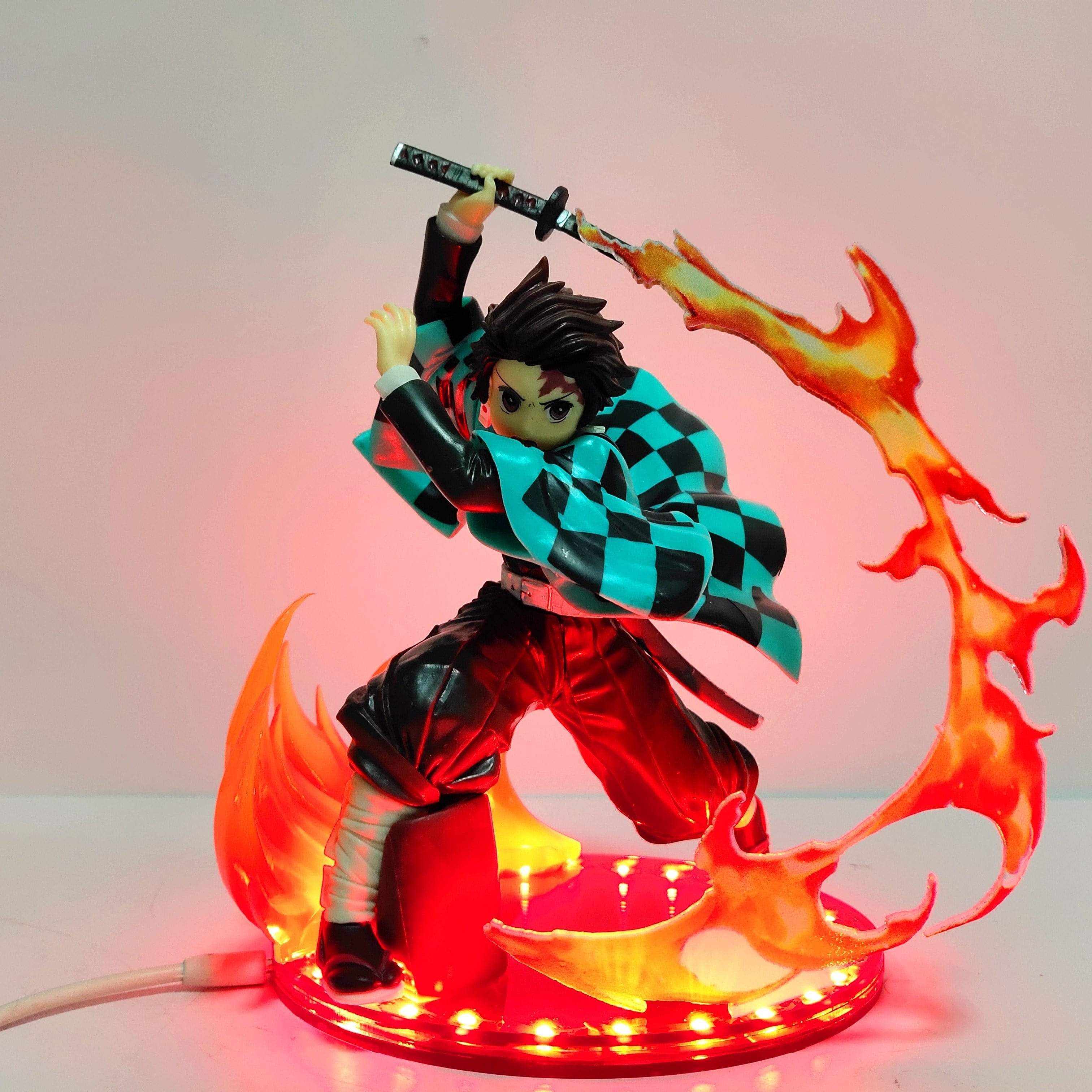 Figurine Demon Slayer Tanjiro LED Royaume Figurine