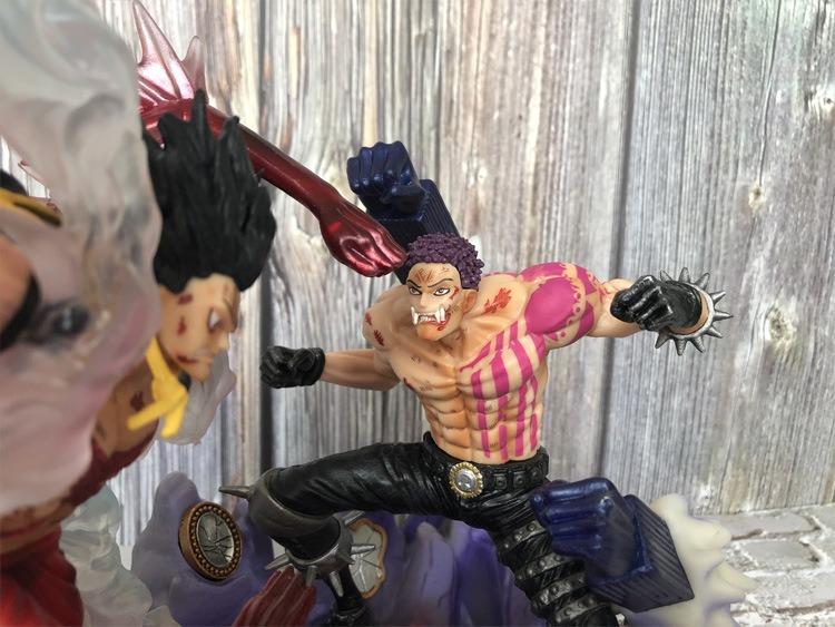 Figurine Luffy VS Katakuri Royaume Figurine