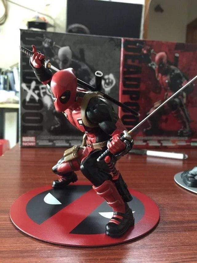 Figurine Marvel Deadpool Royaume Figurine