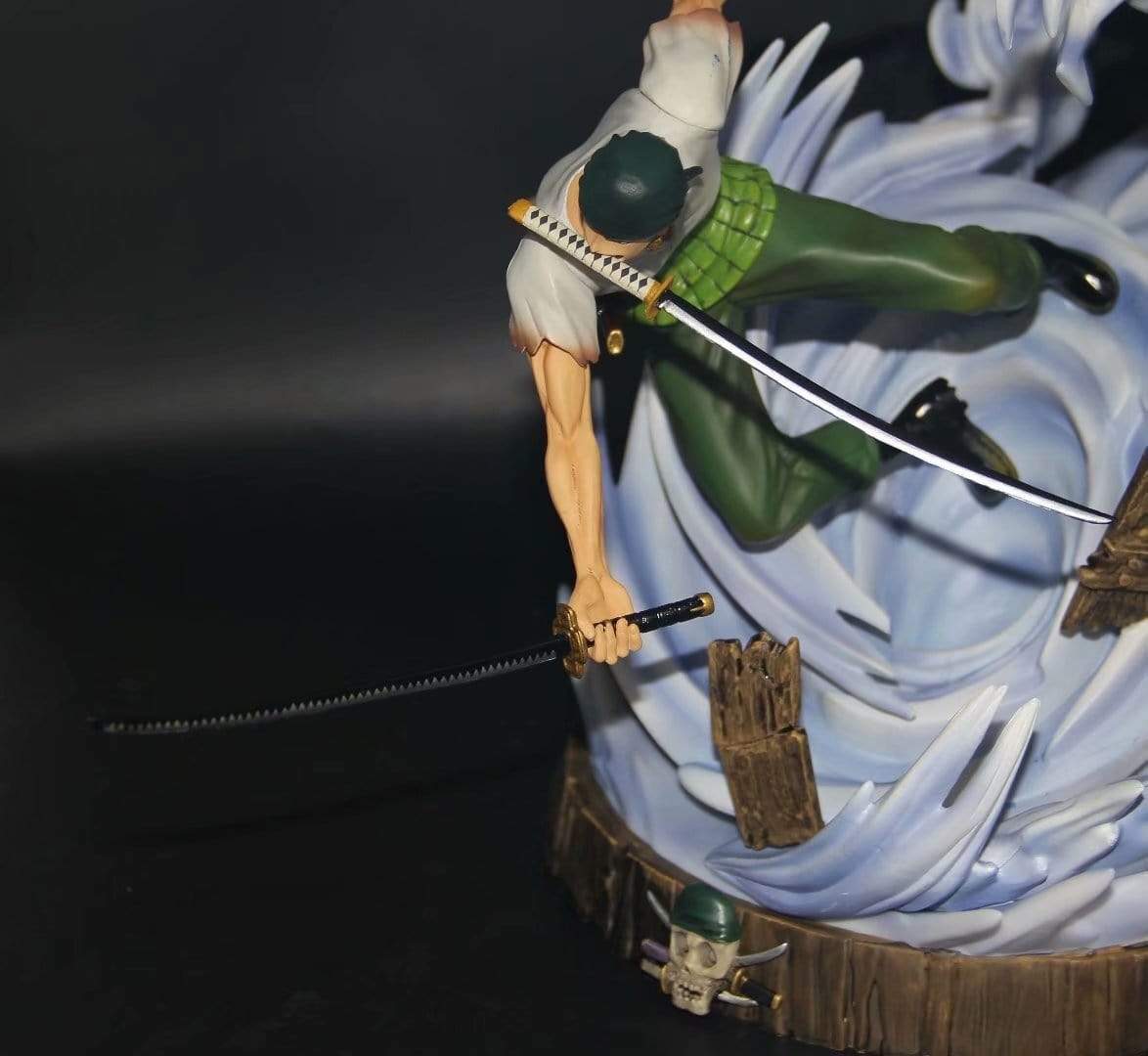 Figurine One Piece Zoro Dragon Royaume Figurine