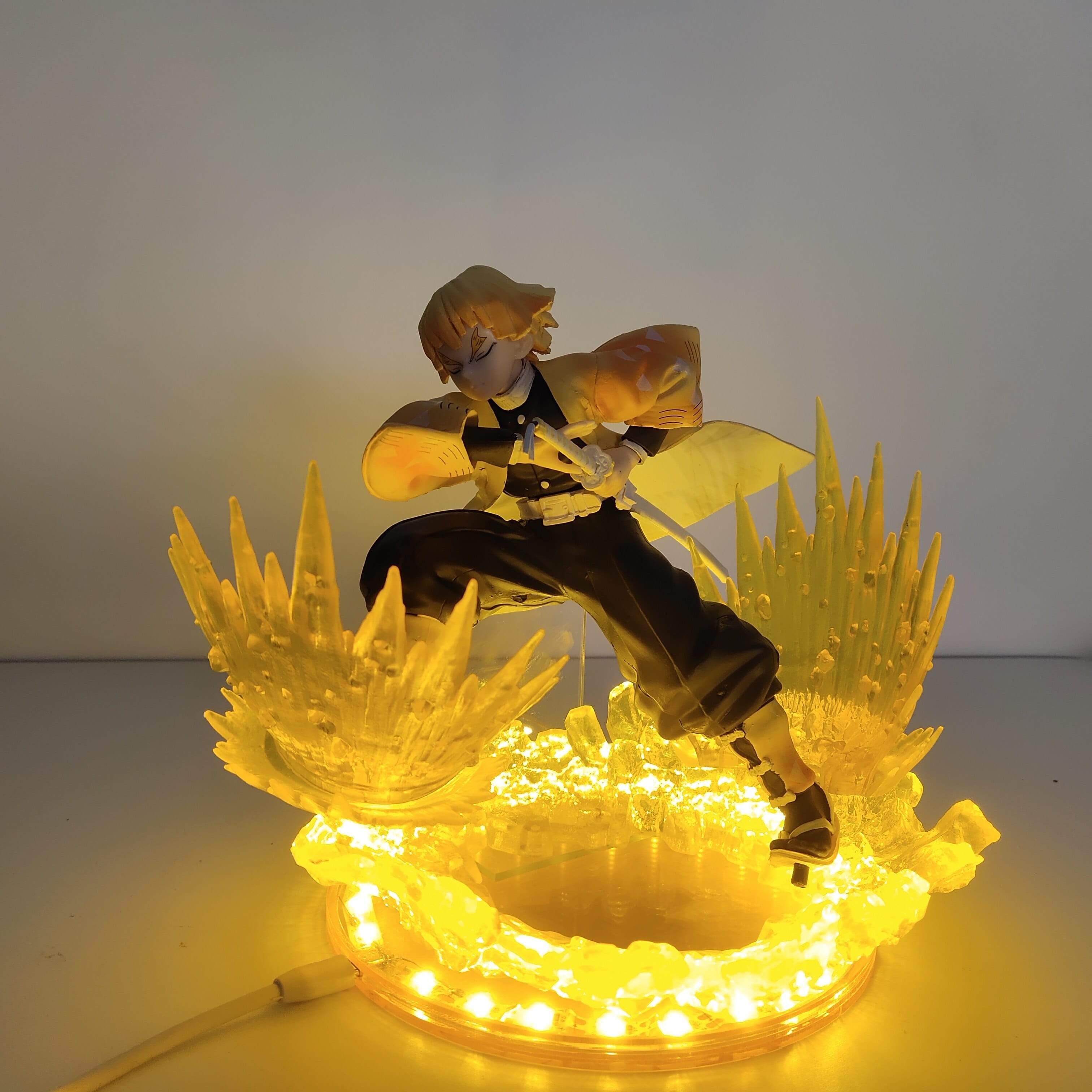 Figurine Zenitsu LED Royaume Figurine