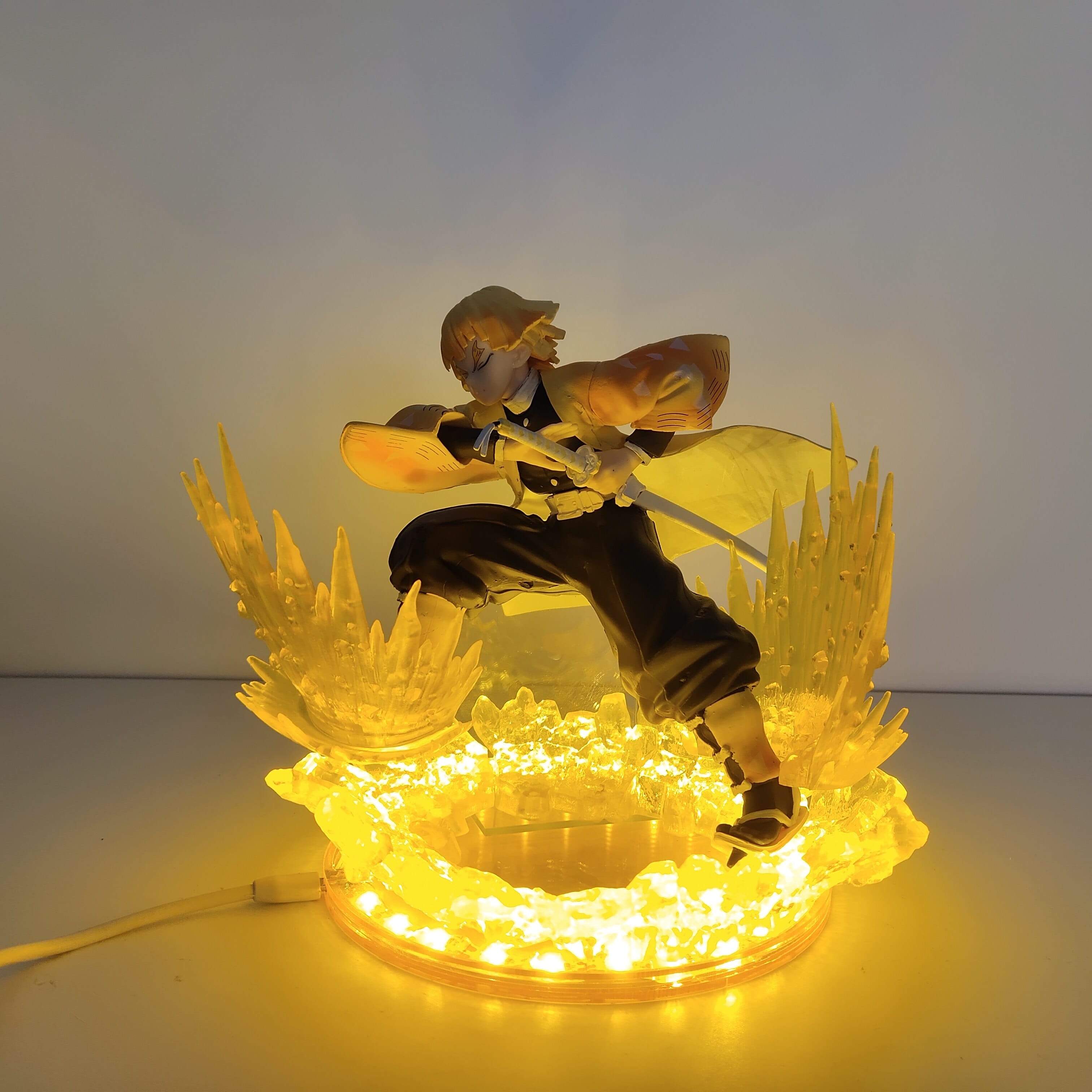 Figurine Zenitsu LED Royaume Figurine